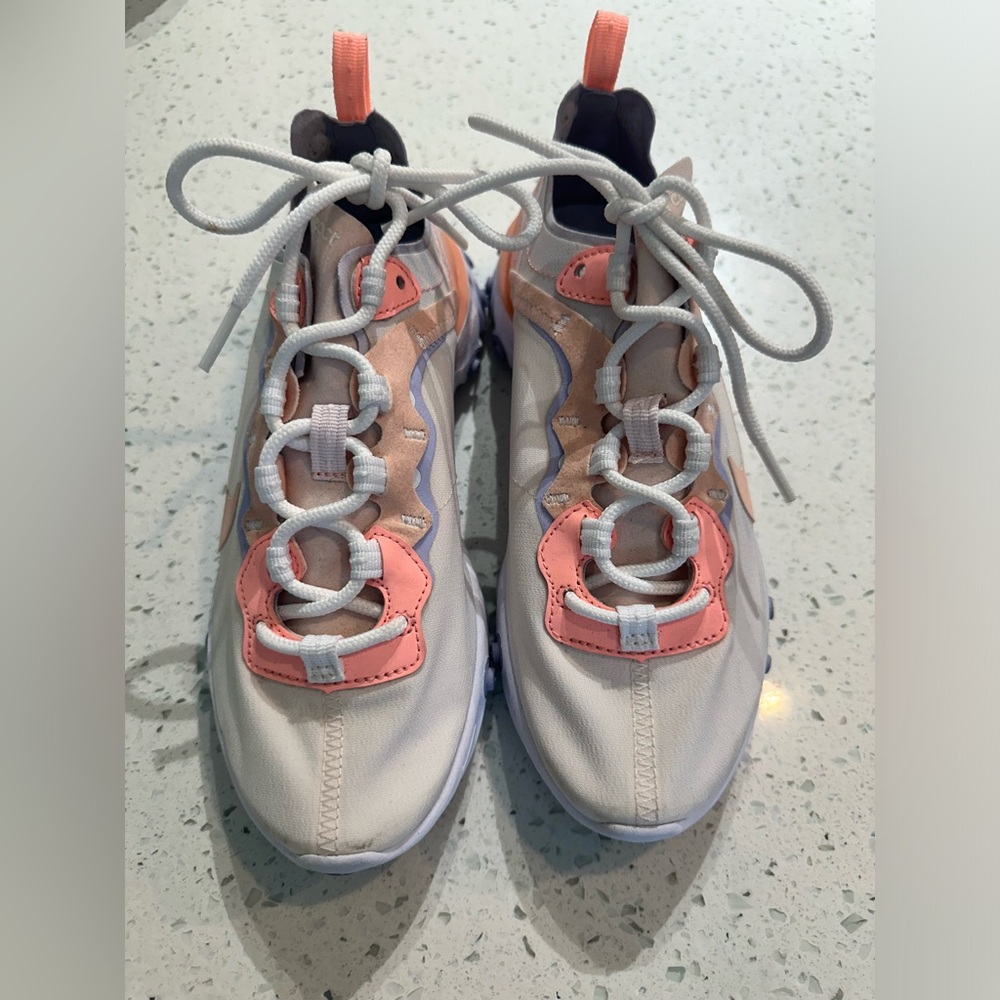 NWOT Nike React Women’s Size 5.5